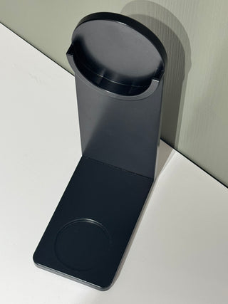 EspressoFlo Siebträgerhalter mit Tamperablage E61 | Ausstellungsmodell